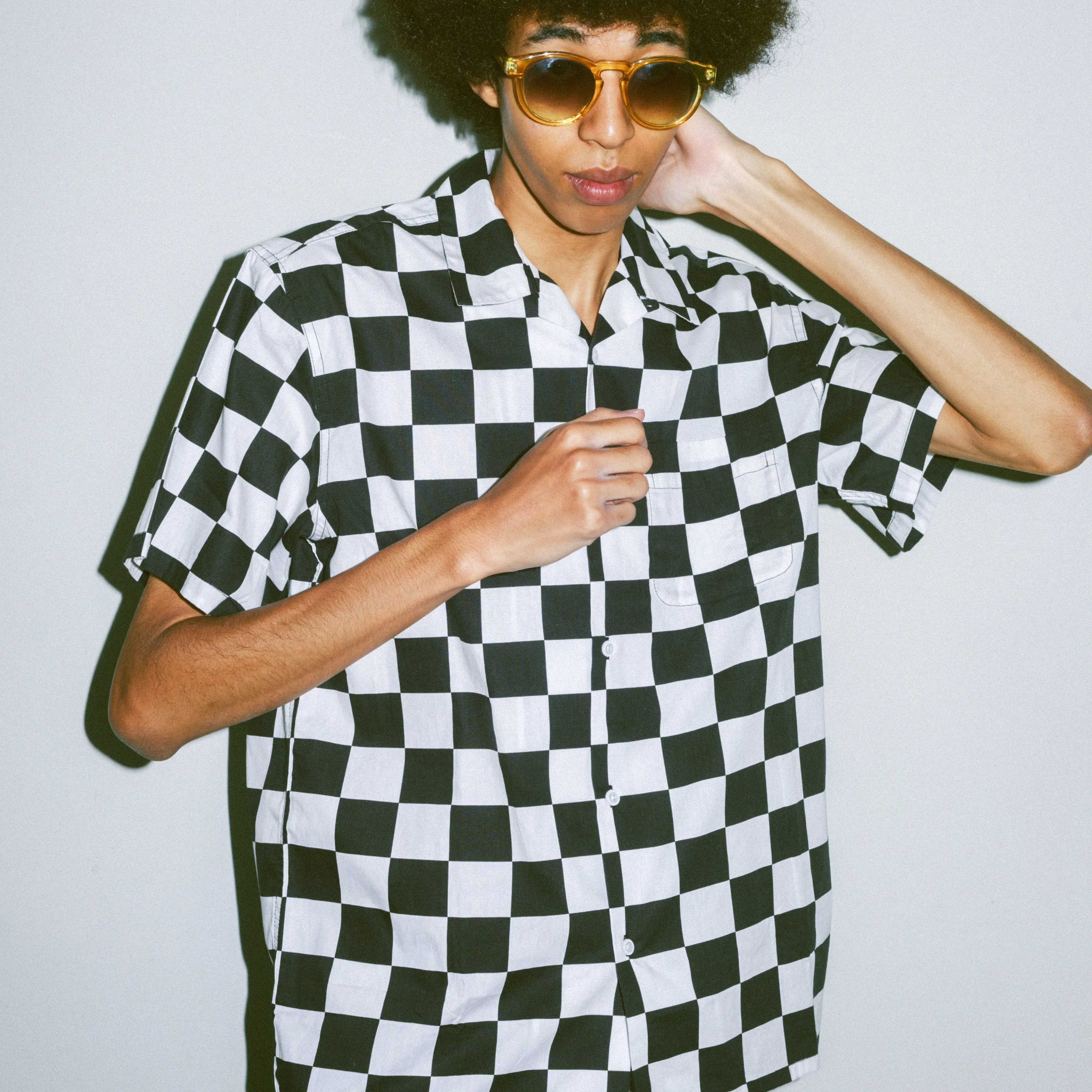 CHECKERED S/S BUTTON UP