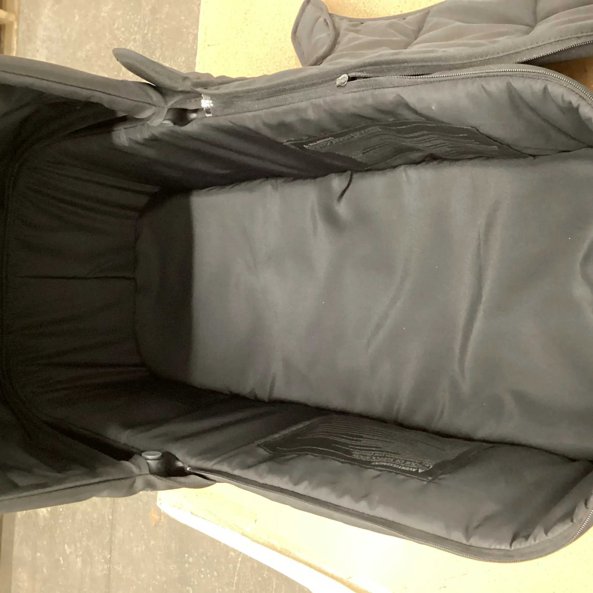 Era/Indie/Speed Bassinet - Black (See description)