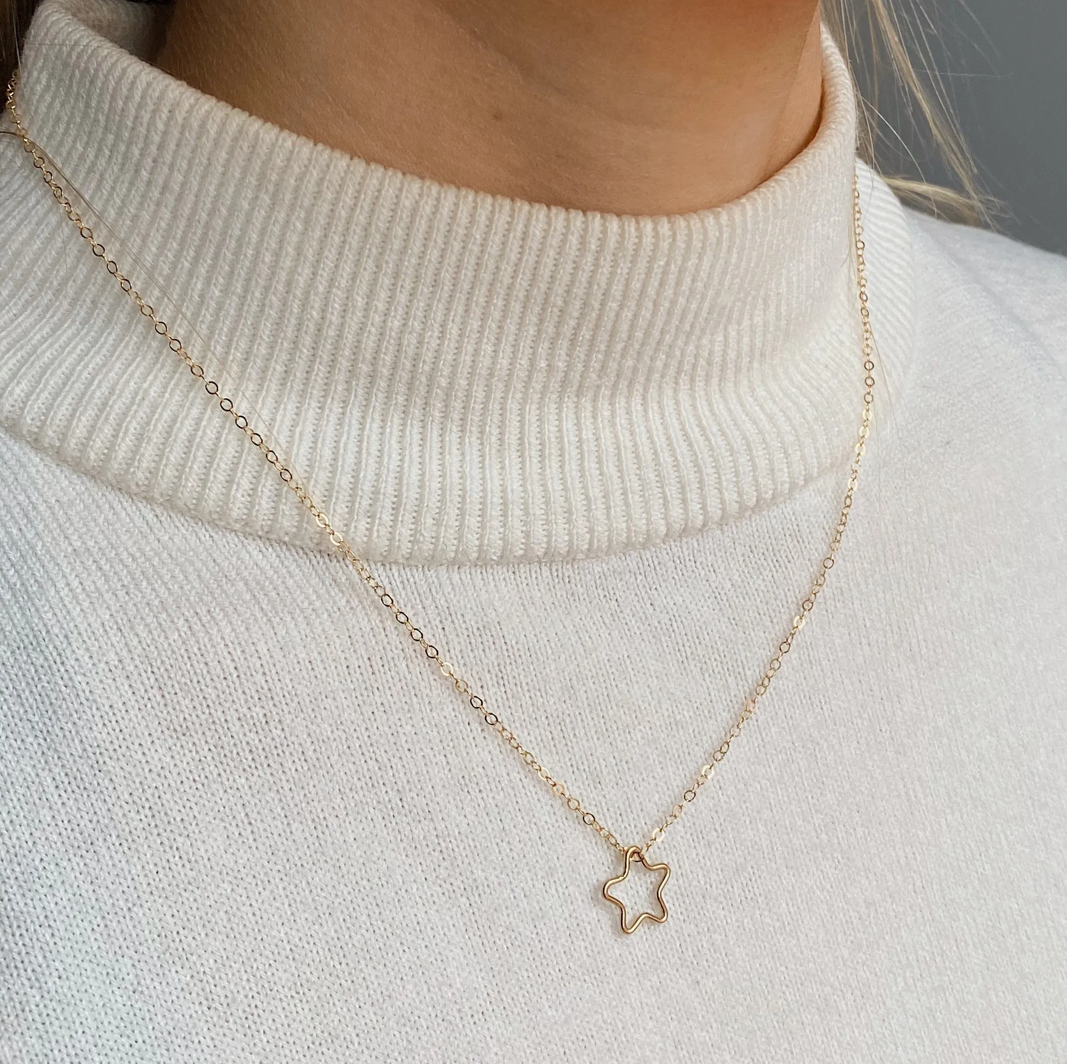 Gold Filled Star Outline Pendant Necklace