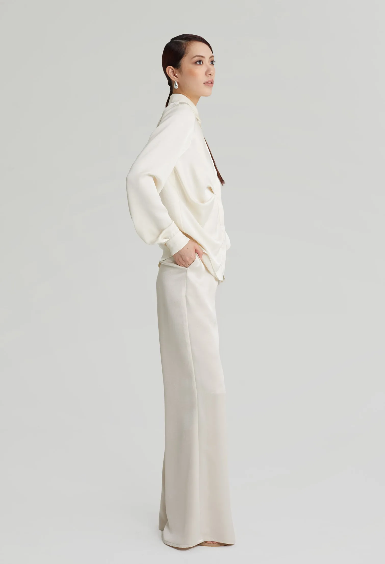 nichii X NURITA HARITH Collared Ruched Waist Shirt