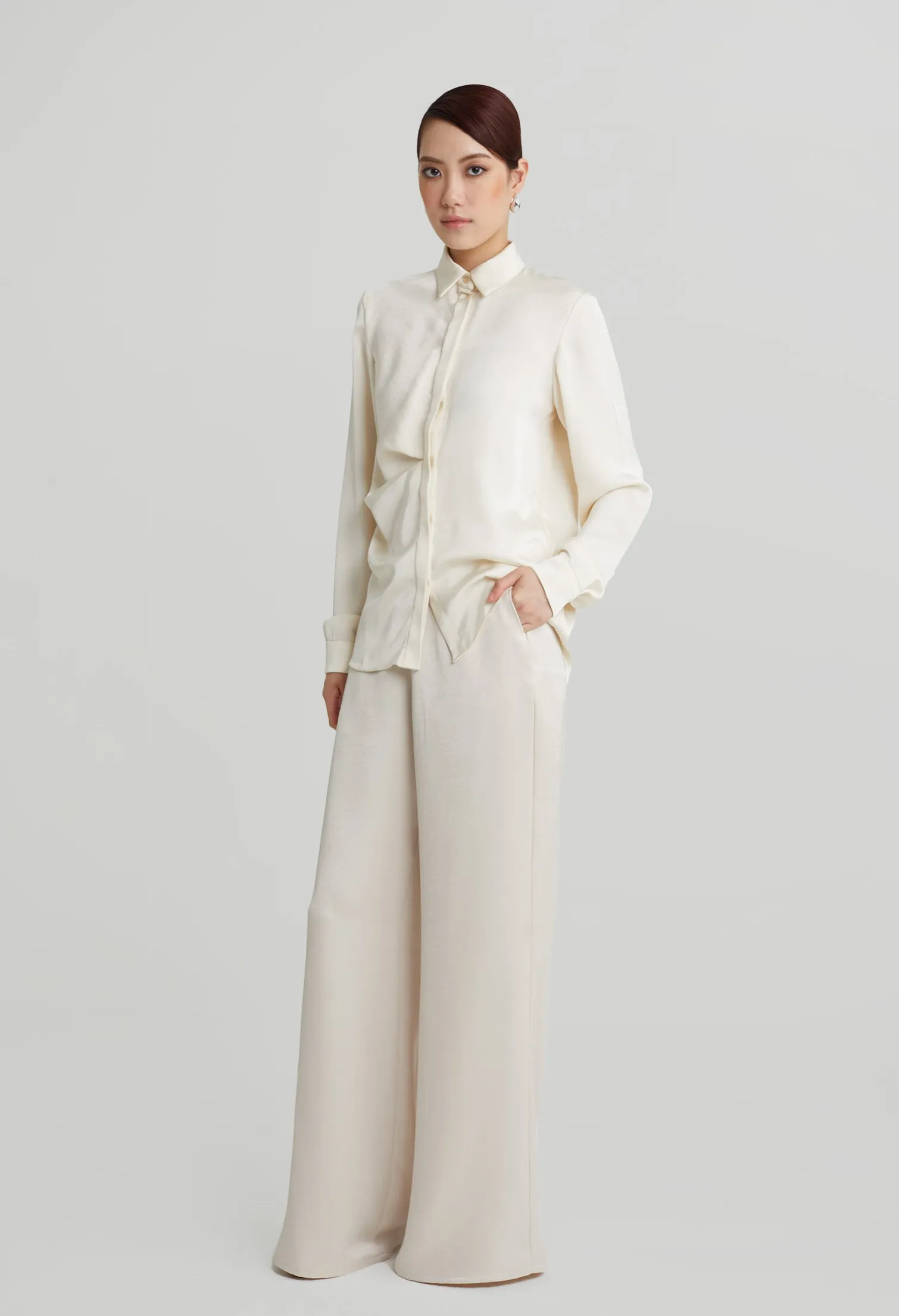 nichii X NURITA HARITH Collared Ruched Waist Shirt