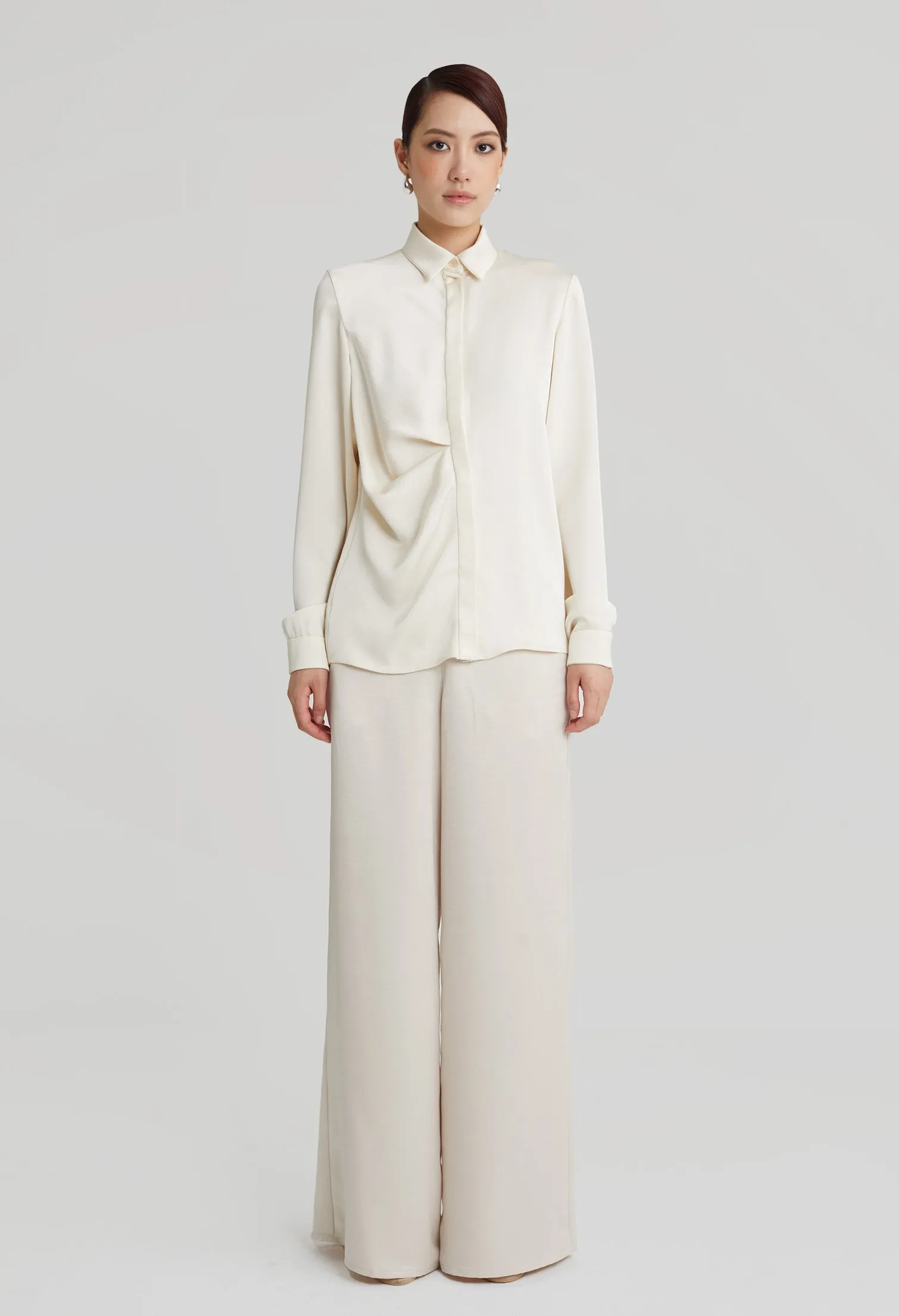 nichii X NURITA HARITH Collared Ruched Waist Shirt